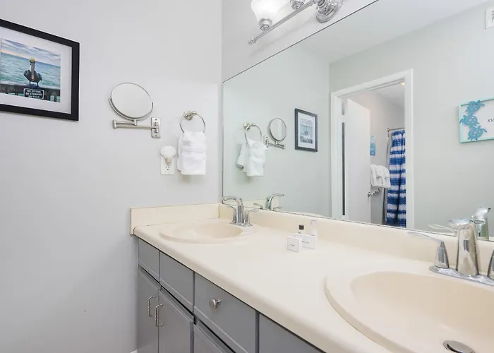 Regatta 106b Apartment